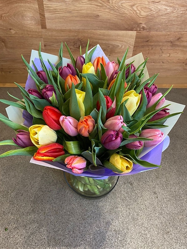Kytice tulipánů, barevný mix, 31 kusů